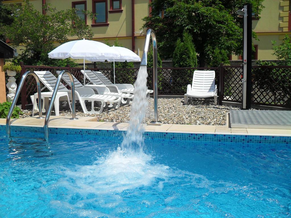 Guesthouse Villa Elizabet Palić エクステリア 写真